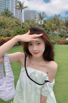 好看的冰丝美女图片
